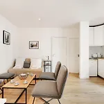 Sejour Parisien Pour 4, Pres De Montmartre